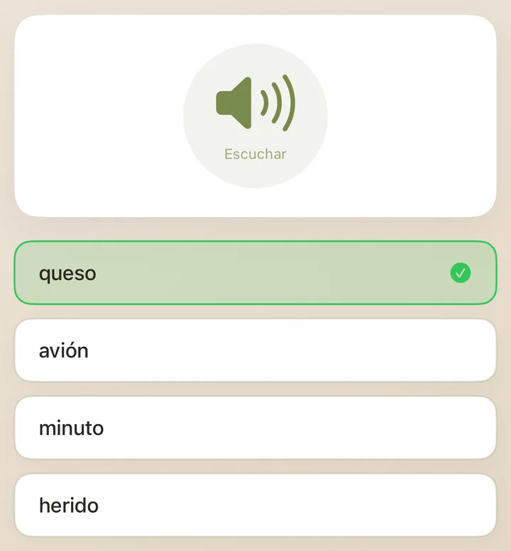 Quiz de escucha de Dialect: una palabra para escuchar y la respuesta correcta marcada en verde entre cuatro opciones